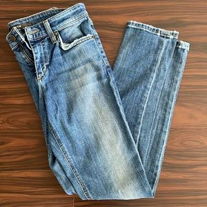 Joes women’s jeans. Size 25. Vintage slim fit.